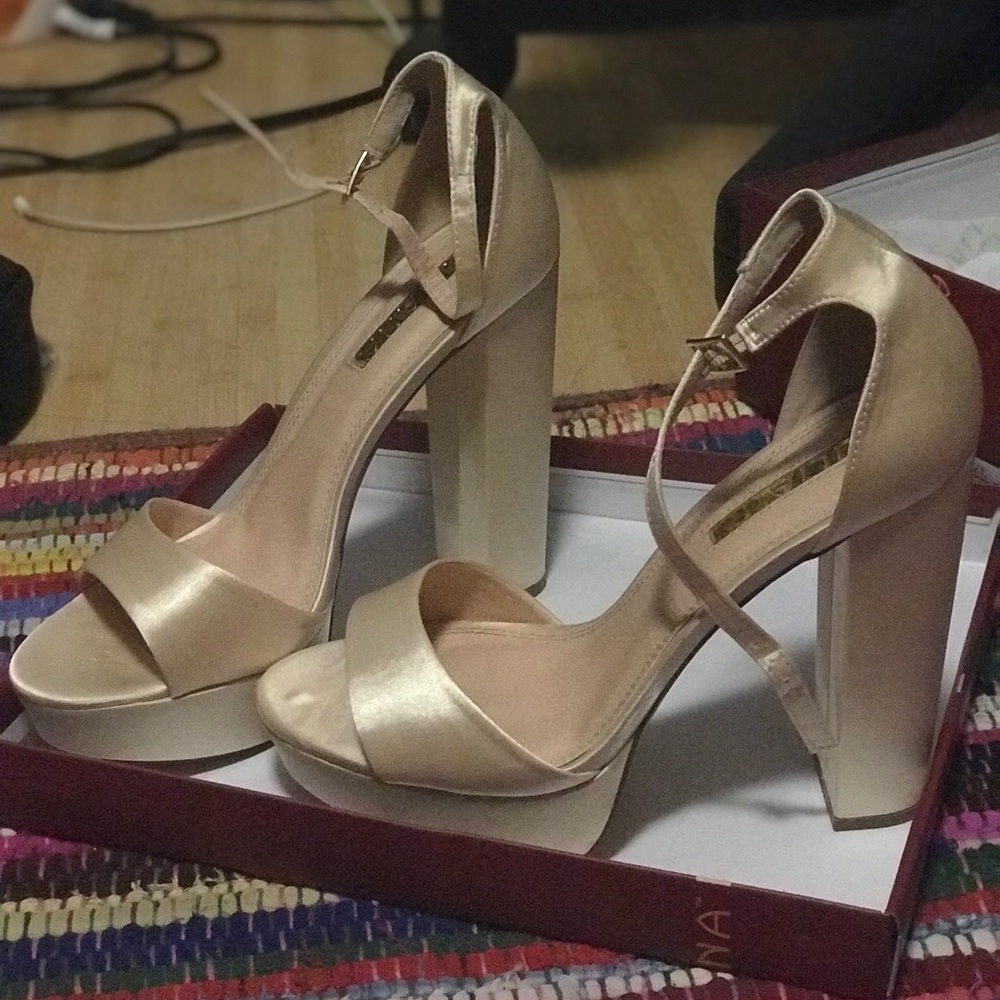 Tan/Gold Platform Heels